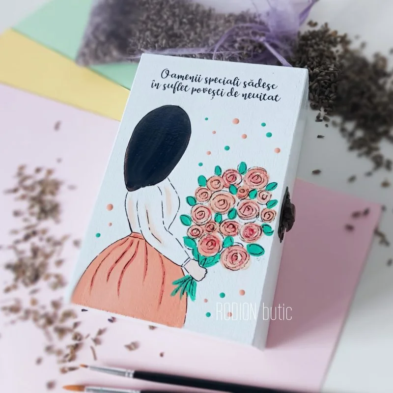 Cutie bijuterii flori personalizata cu mesaj pictata manual